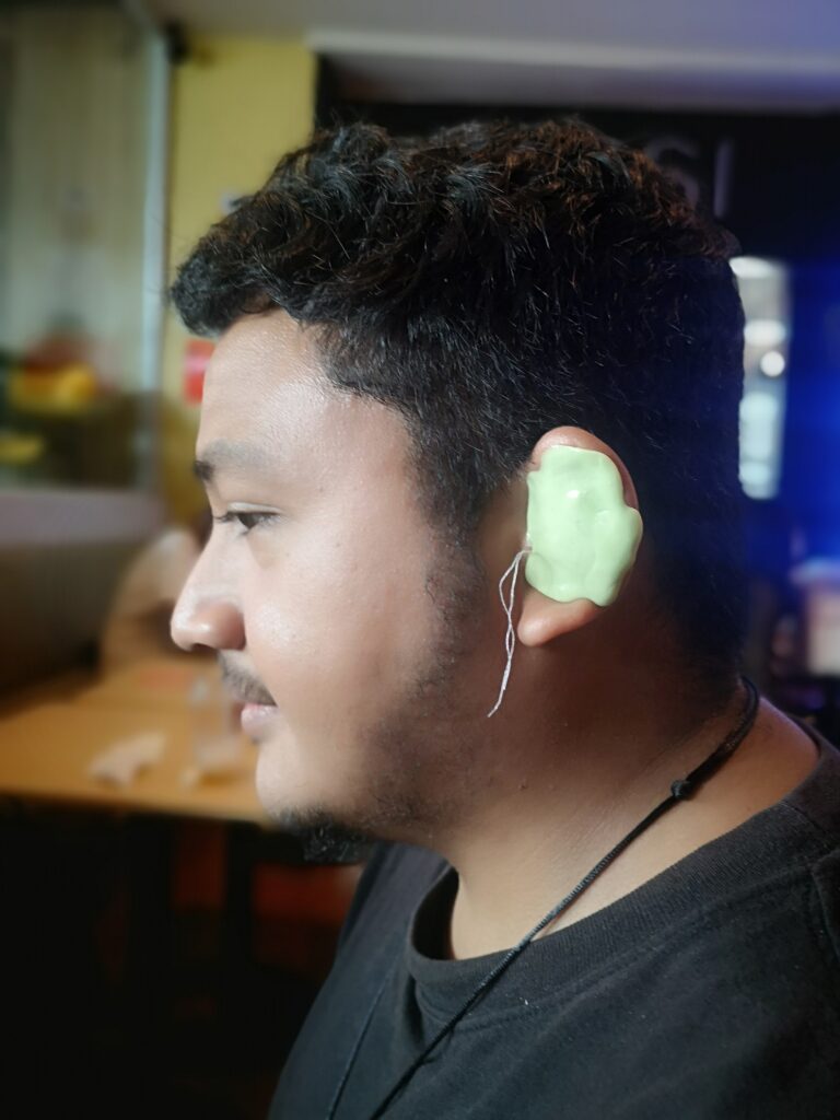 earphone custom Avara produk lokal Indonesia
